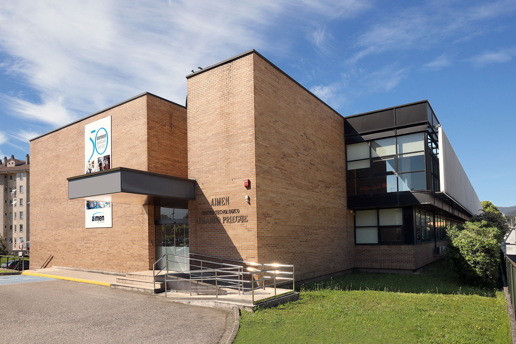 Edificio Sede Torneiros